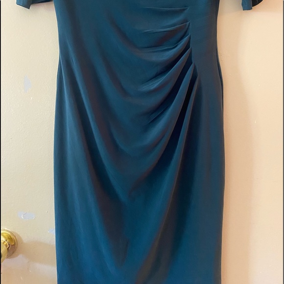 Lauren Jersey Dress - Picture 3 of 4